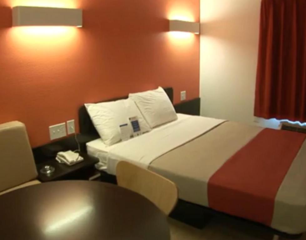 Motel 6 Manteca Buitenkant foto
